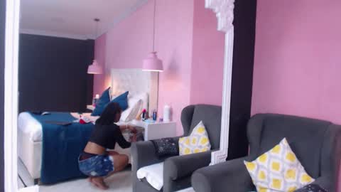 skylerbloom online show from 4, 10, 2025