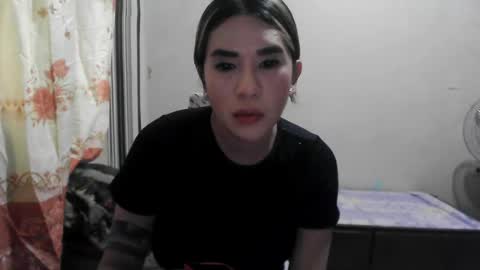 Snapshot of skylerfox90210 chatting on 17, 6, 2026 Skylersworld online show from 17, 6, 2026