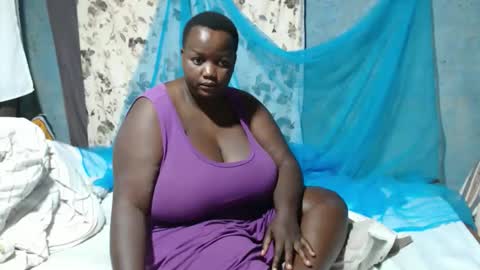 Snapshot of skylla07 chatting on 7, 11, 2025 sheliah online show from 7, 11, 2025