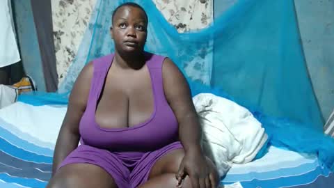 Snapshot of skylla07 chatting on 9, 11, 2025 sheliah online show from 9, 11, 2025