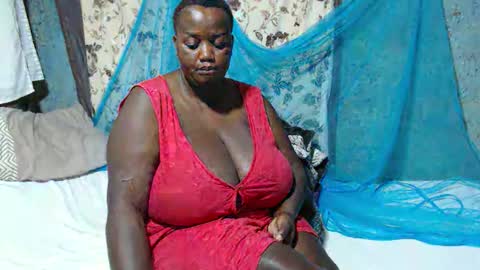 Snapshot of skylla07 chatting on 24, 11, 2025 sheliah online show from 24, 11, 2025