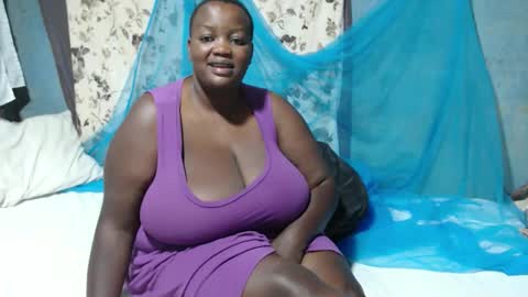 Snapshot of skylla07 chatting on 26, 11, 2025 sheliah online show from 26, 11, 2025