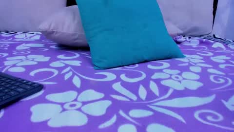 Skynny online show from 15, 1, 2025