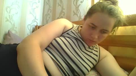 skyressie333 online show from 28, 7, 2026