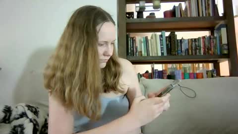Snapshot of skywinters chatting on 13, 5, 2026 Sky Winters online show from 13, 5, 2026