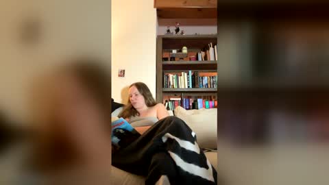 Snapshot of skywinters chatting on 18, 5, 2026 Sky Winters online show from 18, 5, 2026