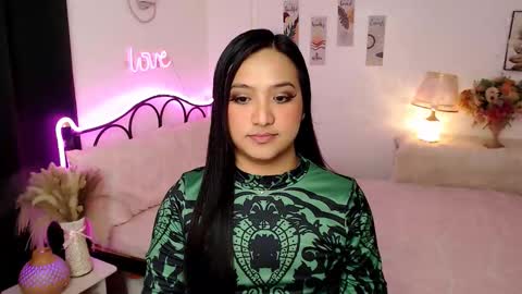 Queen Cyrine online show from 16, 11, 2025