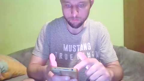 Snapshot of slaveboy32bi chatting on 30, 10, 2025 slave boy perwers bdsmFEMDOM online show from 30, 10, 2025