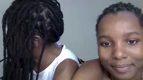 Snapshot of sleciah chatting on 28, 11, 2025 sleciah online show from 28, 11, 2025