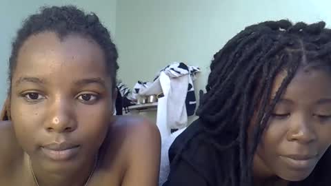 Snapshot of sleciah chatting on 18, 12, 2025 sleciah online show from 18, 12, 2025