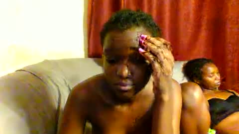 Snapshot of sleek_ass chatting on 10, 3, 2025 sleek_ass online show from 10, 3, 2025