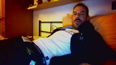 Snapshot of slevin1983 chatting on 7, 4, 2026 slevin online show from 7, 4, 2026