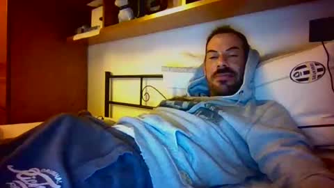 Snapshot of slevin1983 chatting on 14, 4, 2026 slevin online show from 14, 4, 2026