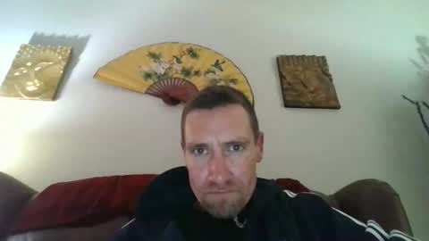 slicey0182 online show from 19, 12, 2025