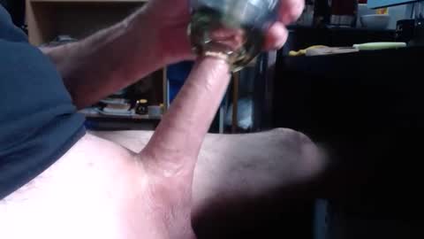 Snapshot of sliderguy699 chatting on 4, 12, 2025 sliderguy699 online show from 4, 12, 2025