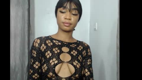 Snapshot of slim_ebonygirl4 chatting on 17, 12, 2025 Slim ebonygirl4 online show from 17, 12, 2025