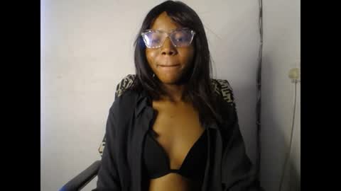 Snapshot of slim_ebonypet chatting on 15, 4, 2026 Crystal online show from 15, 4, 2026