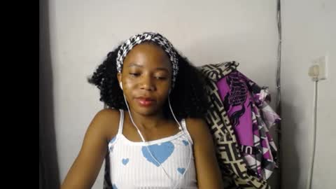 Snapshot of slim_ebonypet chatting on 2, 5, 2026 Crystal online show from 2, 5, 2026