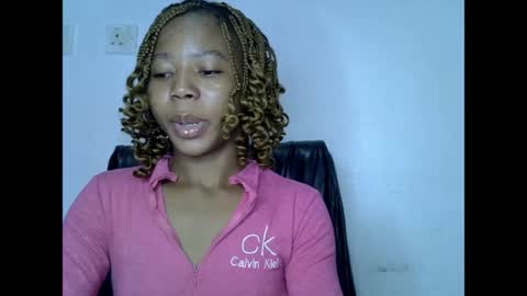 Snapshot of slim_ebonypet chatting on 26, 5, 2026 Crystal online show from 26, 5, 2026