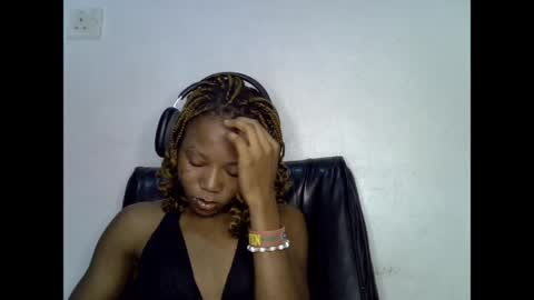 Snapshot of slim_ebonypet chatting on 30, 5, 2026 Crystal online show from 30, 5, 2026