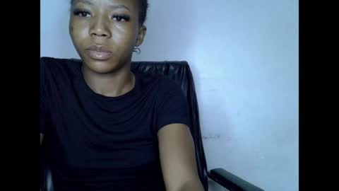 Snapshot of slim_ebonypet chatting on 6, 6, 2026 Crystal online show from 6, 6, 2026