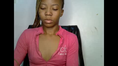 Snapshot of slim_ebonypet chatting on 3, 7, 2026 Crystal online show from 3, 7, 2026