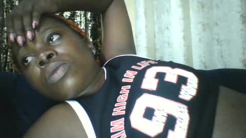 Snapshot of slim_petite_ebony chatting on 14, 6, 2026 slim_petite_ebony online show from 14, 6, 2026