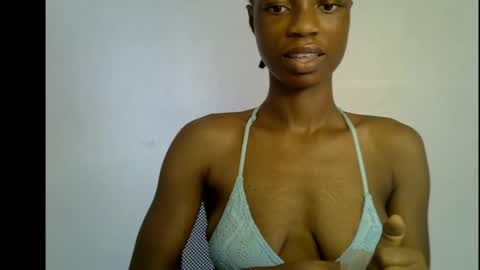 Snapshot of slim_petitqueen chatting on 30, 4, 2026 Alice online show from 30, 4, 2026