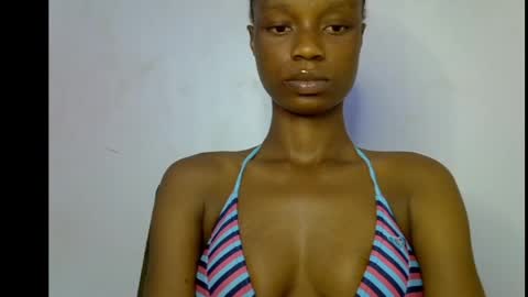Snapshot of slim_petitqueen chatting on 28, 5, 2026 Alice online show from 28, 5, 2026