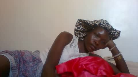 Snapshot of slimdiva chatting on 17, 10, 2025 slimdiva online show from 17, 10, 2025