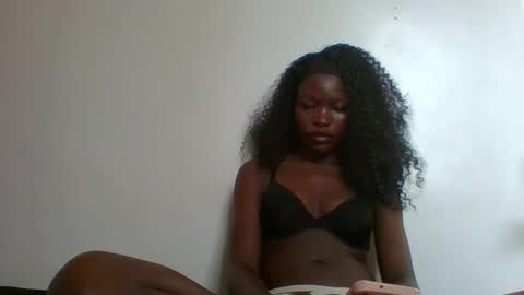 Snapshot of slimdiva chatting on 25, 10, 2025 slimdiva online show from 25, 10, 2025