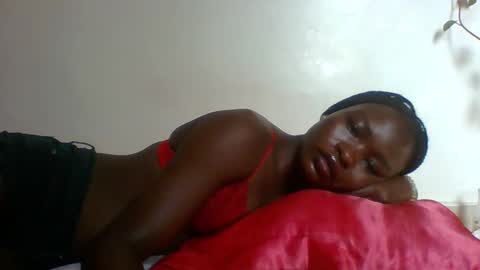 Snapshot of slimdiva chatting on 9, 11, 2025 slimdiva online show from 9, 11, 2025