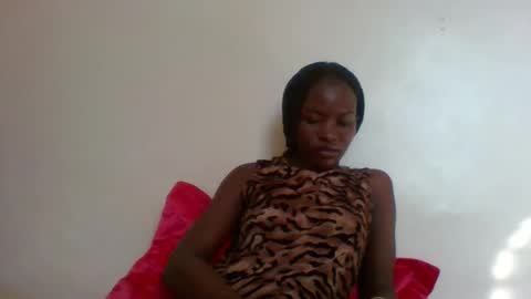 Snapshot of slimdiva chatting on 27, 11, 2025 slimdiva online show from 27, 11, 2025
