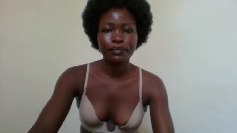 Snapshot of slimdiva chatting on 15, 5, 2026 slimdiva online show from 15, 5, 2026