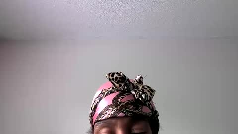 slimmmgooodiexoxo online show from 23, 9, 2025