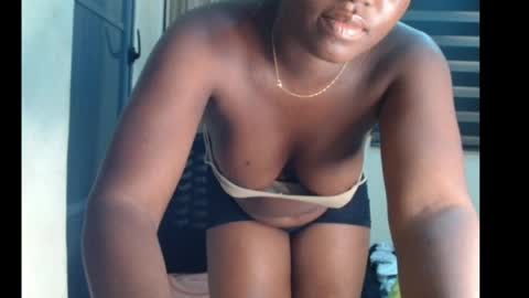 Snapshot of slimthick_tinah chatting on 28, 7, 2026 TINA online show from 28, 7, 2026