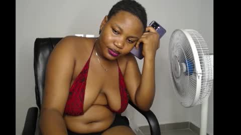 Snapshot of slimy_cunt chatting on 11, 12, 2024 Jemila online show from 11, 12, 2024