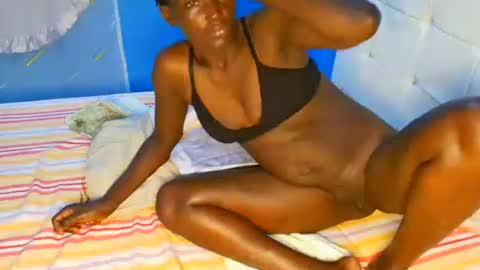 Snapshot of slimyeliza chatting on 7, 2, 2026 slimyeliza online show from 7, 2, 2026