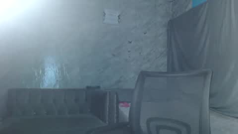 Snapshot of slimzyx chatting on 18, 9, 2025 slimzyx online show from 18, 9, 2025