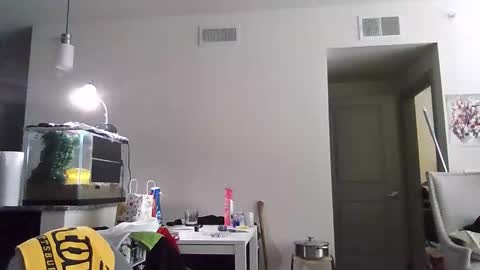 Snapshot of slipinside3 chatting on 28, 11, 2025 Matt online show from 28, 11, 2025