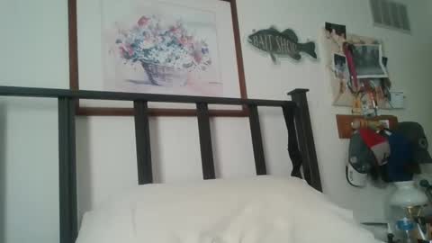 slippery_duck online show from 25, 1, 2025