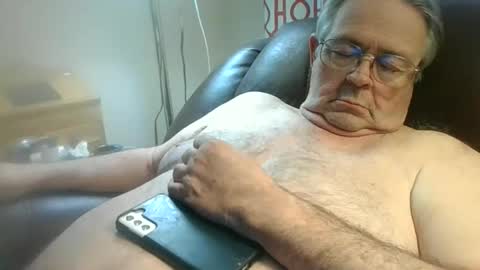 Snapshot of slippery_duck chatting on 15, 3, 2026 slippery_duck online show from 15, 3, 2026