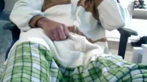 Snapshot of slipperyballs900 chatting on 15, 2, 2026 slipperyballs900 online show from 15, 2, 2026