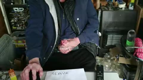 Snapshot of slutboybot chatting on 20, 11, 2025 slutboybot online show from 20, 11, 2025