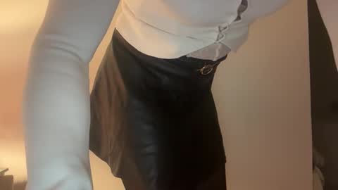 slutforbbc26y online show from 20, 12, 2025