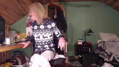 Snapshot of slutjennifertransxx chatting on 22, 12, 2024 slutjennifertransxx online show from 22, 12, 2024