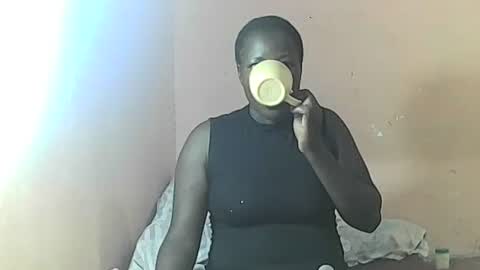 Snapshot of slutmeoutbb chatting on 17, 2, 2025 slutmeoutbb online show from 17, 2, 2025