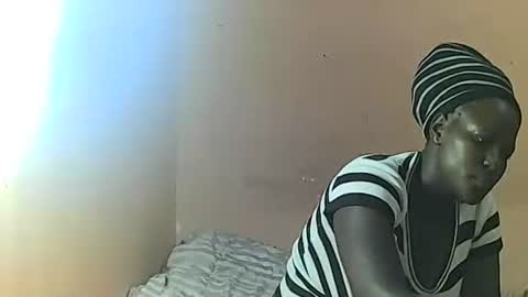 Snapshot of slutmeoutbb chatting on 20, 2, 2025 slutmeoutbb online show from 20, 2, 2025