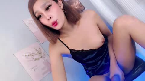 slutnextdoor28 online show from 15, 5, 2026