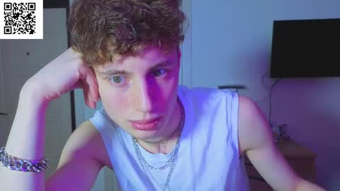 Snapshot of sluttsavage chatting on 2, 4, 2026 sluttsavage online show from 2, 4, 2026